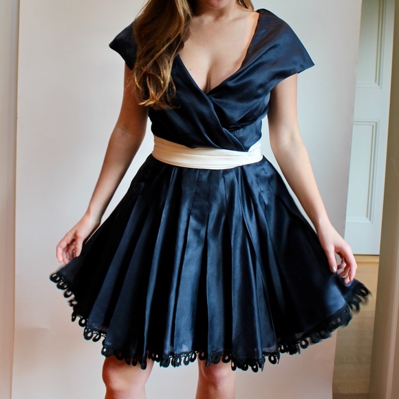 Vintage Collection Privée Dresses & Skirts - Vintage Collection Privée Dress